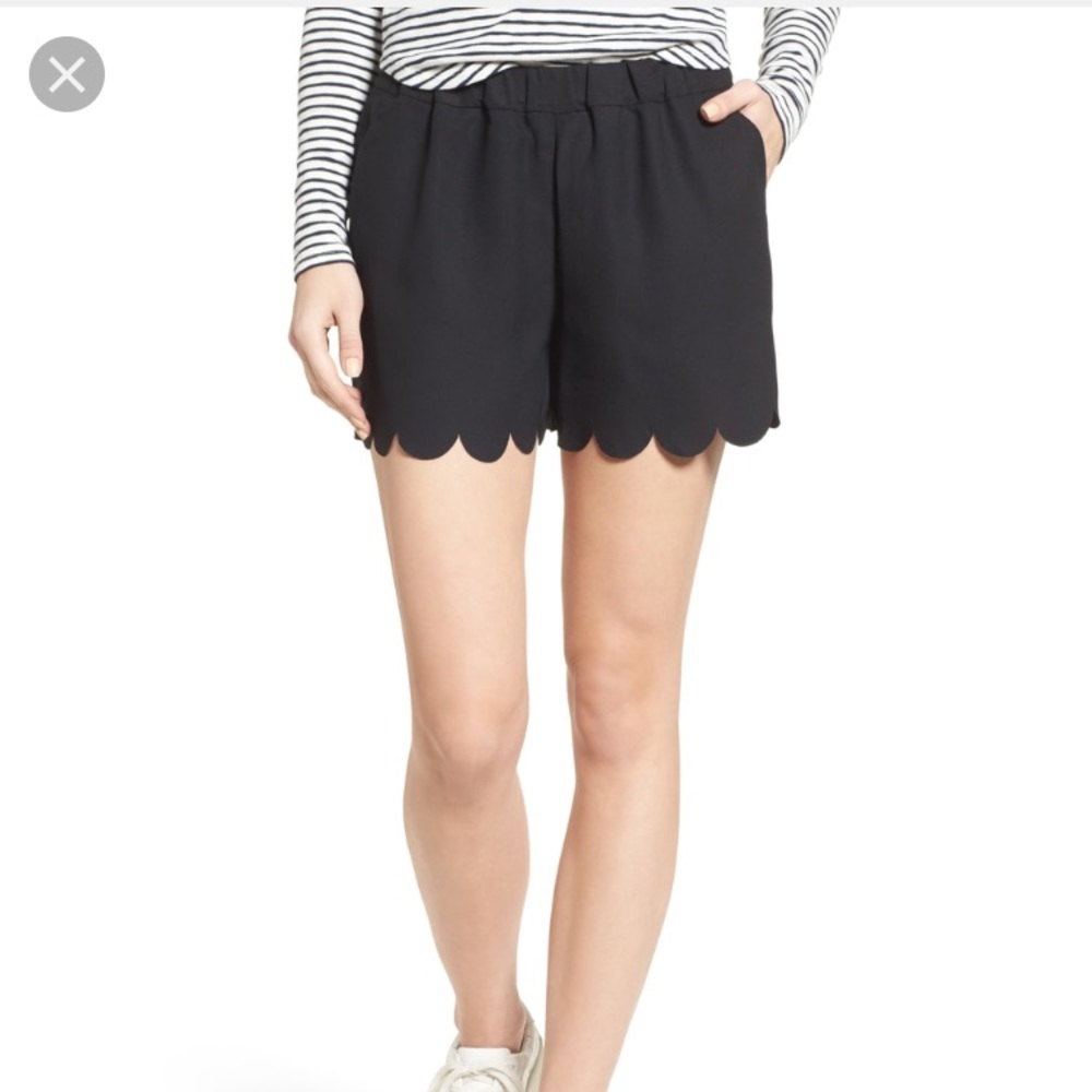 Scallop-Hem Pull-On Shorts